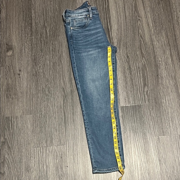 Kut from the Kloth Medium Blue Cropped Jeans - Picture 3 of 10
